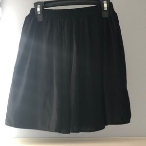 Black Flowy Mini skirt